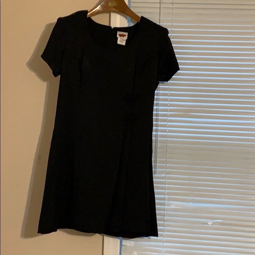 Black dress size 12 short sleeves